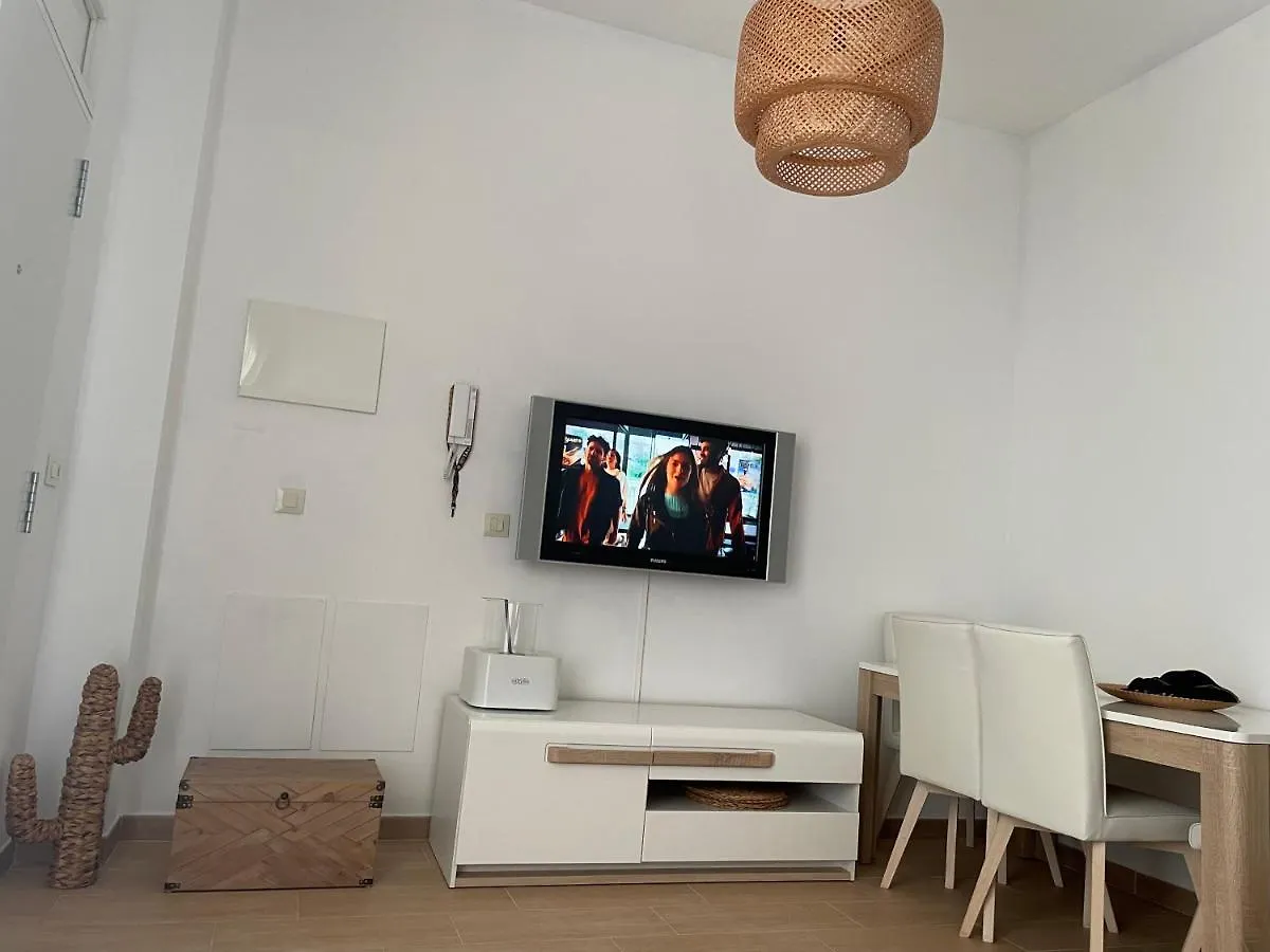 Apartamento Tarifa 0*,  España